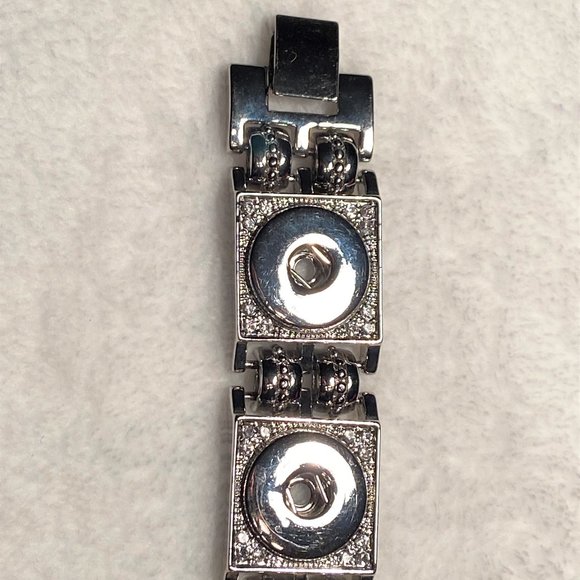 NWOT Silver Sparkle Snap Charm Button Bracelet 6.75" Length - Fits Large Snaps - Picture 4 of 13